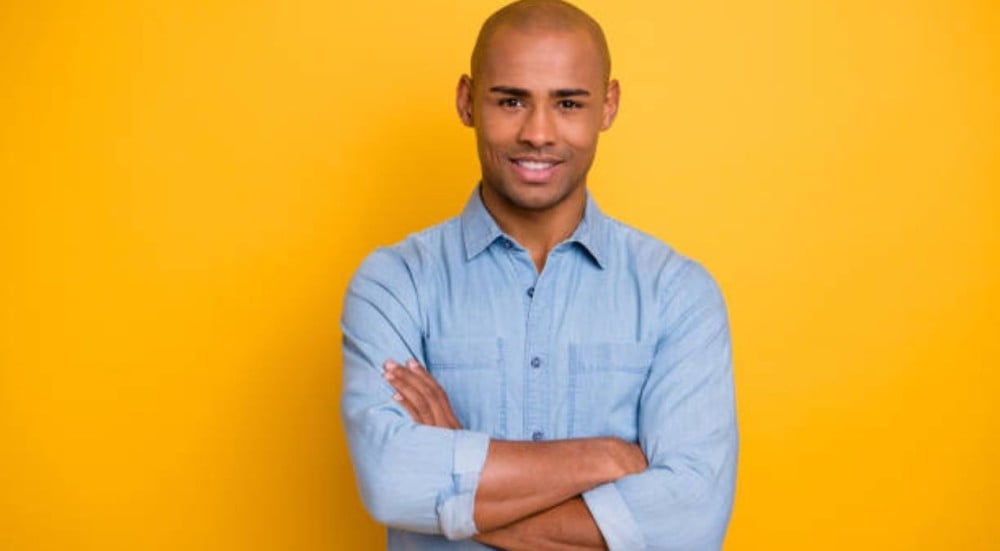 الازياء المناسبة للرجال أصحاب البشرة السمراء