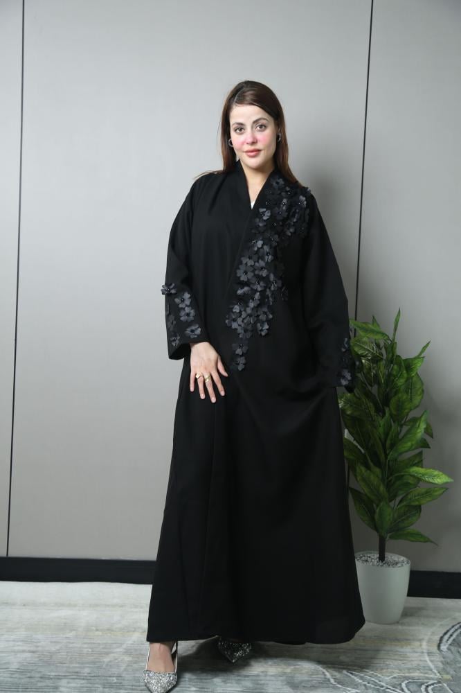 عباية نص كلوش