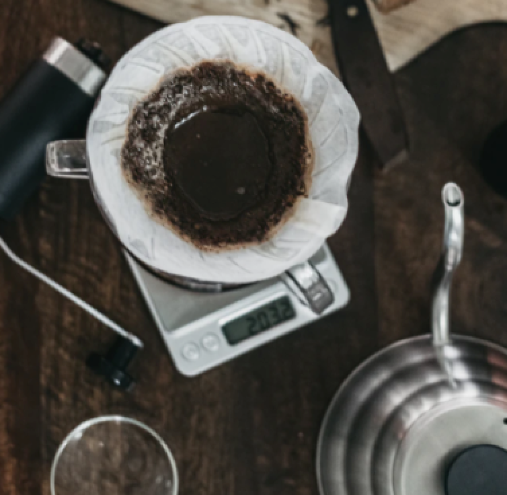 الفرق بين أنواع فلاتر القهوة وكيف تؤثر على نكهة الكوب