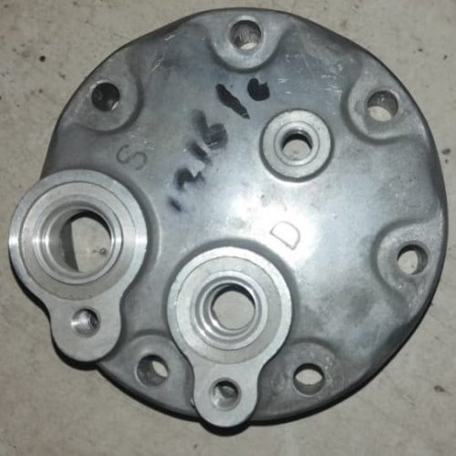 #12161C غطاء كمبروسر خلفي فولفو/ CYLINDER HEAD COMPRESSOR VOLVO SD-709 SD7H15 REAR SIDE COVER