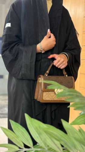عباية طرفة