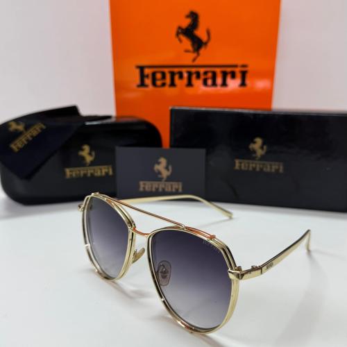 نظارة فراري 4