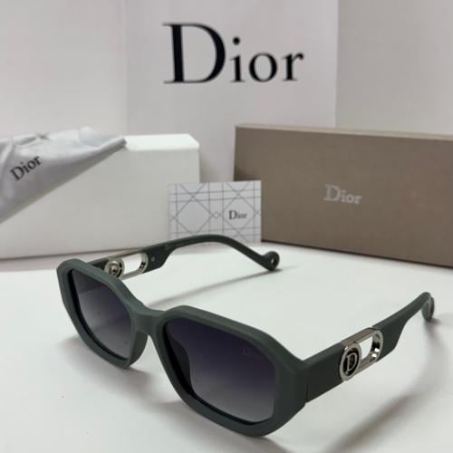 نظارة ديور 44