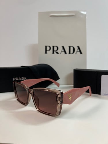 نظارة برادا