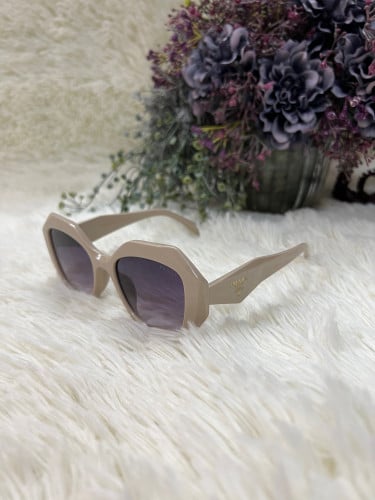 نظارة برادا