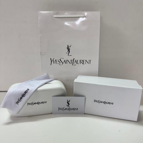 ملحقات اف سان لوران