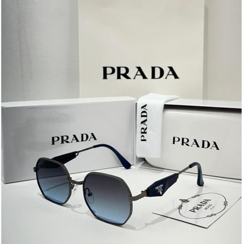 نظارة برادا