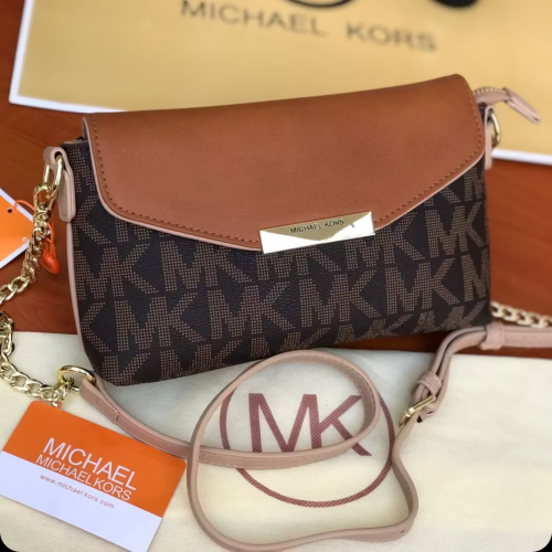 شنطة مايكل كورس