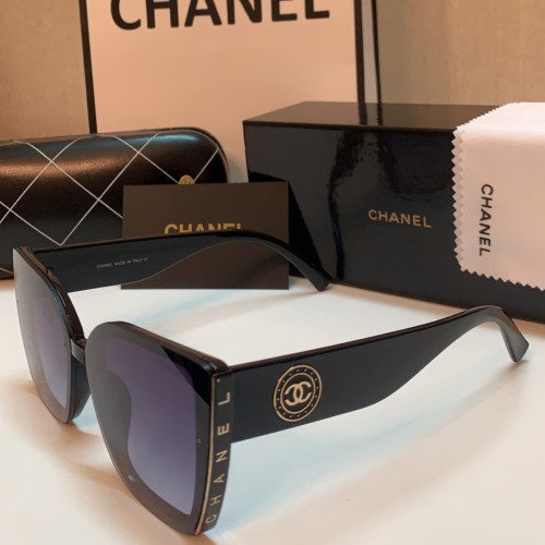 نظارات شانيل