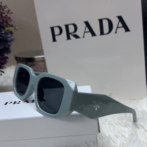 نظارة برادا