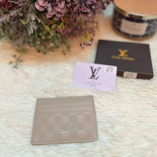 محفظة بطايق لويس فيتون بملحقاتها