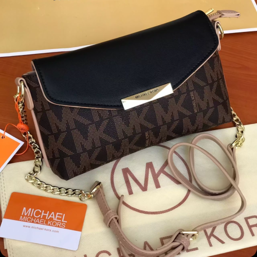 شنطه مايكل كورس