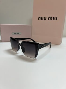 نظارة ميو ميو