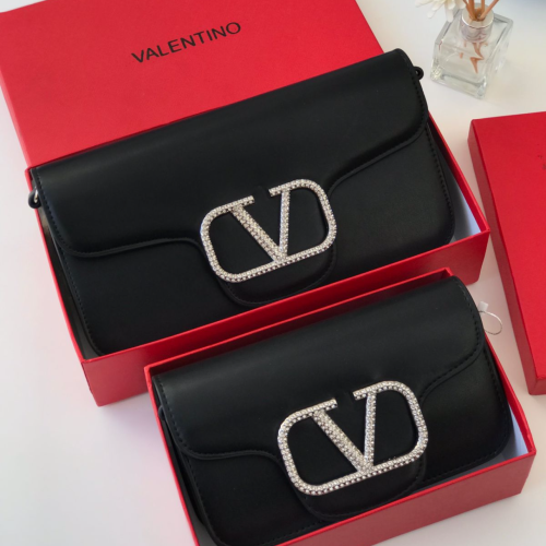 شنطة فالنتينو المقاس الصغير