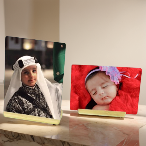 طباعة صورة على لوحة مع قاعدة خشبية صور من اختيارك الطباعة حسب الطلب