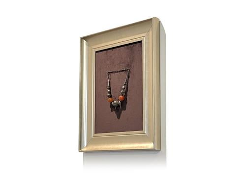 برواز من عقد مكعبات يمنية  frame old oriental silver yemen necklace