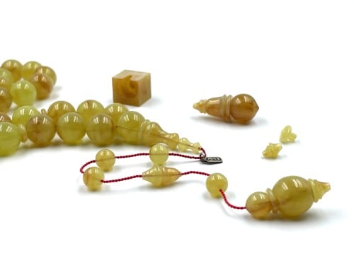 سبحة من مكتبية اخضر بعرق احمر صب قديم خراطة جمال امرا Rosary