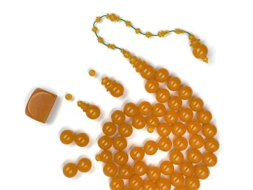 سبحة من مكعبات يمنية لون واحد صب قديم خراطة سفاح القوس وائل العجوز