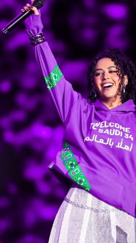 هودي اهلا بالعالم بالاسم