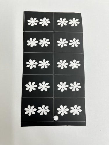 لصقات حناء او نقش  ( حبه واحده فقط)