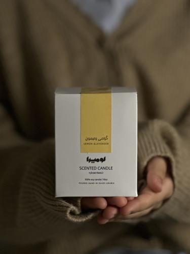 شمعة خُزامى والليمون