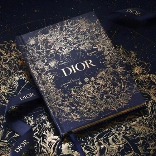 ديور هوليدي نوت بوك