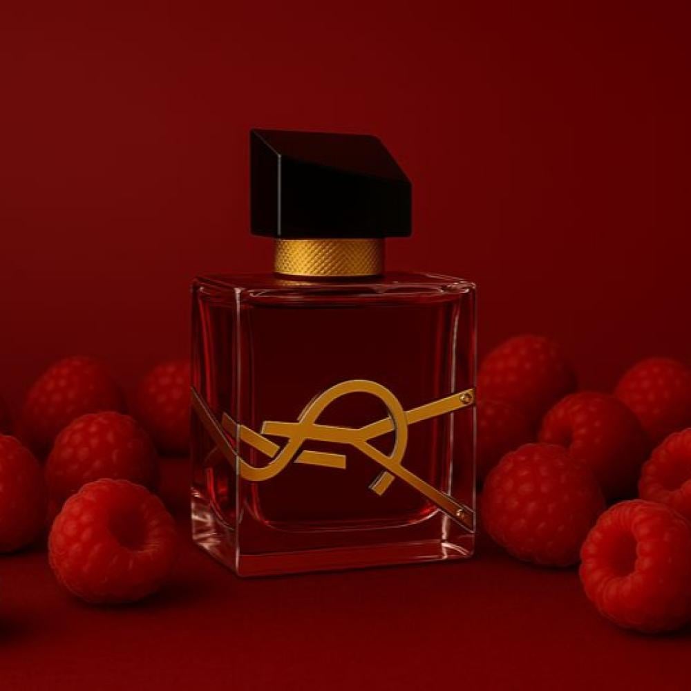 عطر Libre Berry Crush من إيف سان لوران — نفحات الفاكهة والحرية