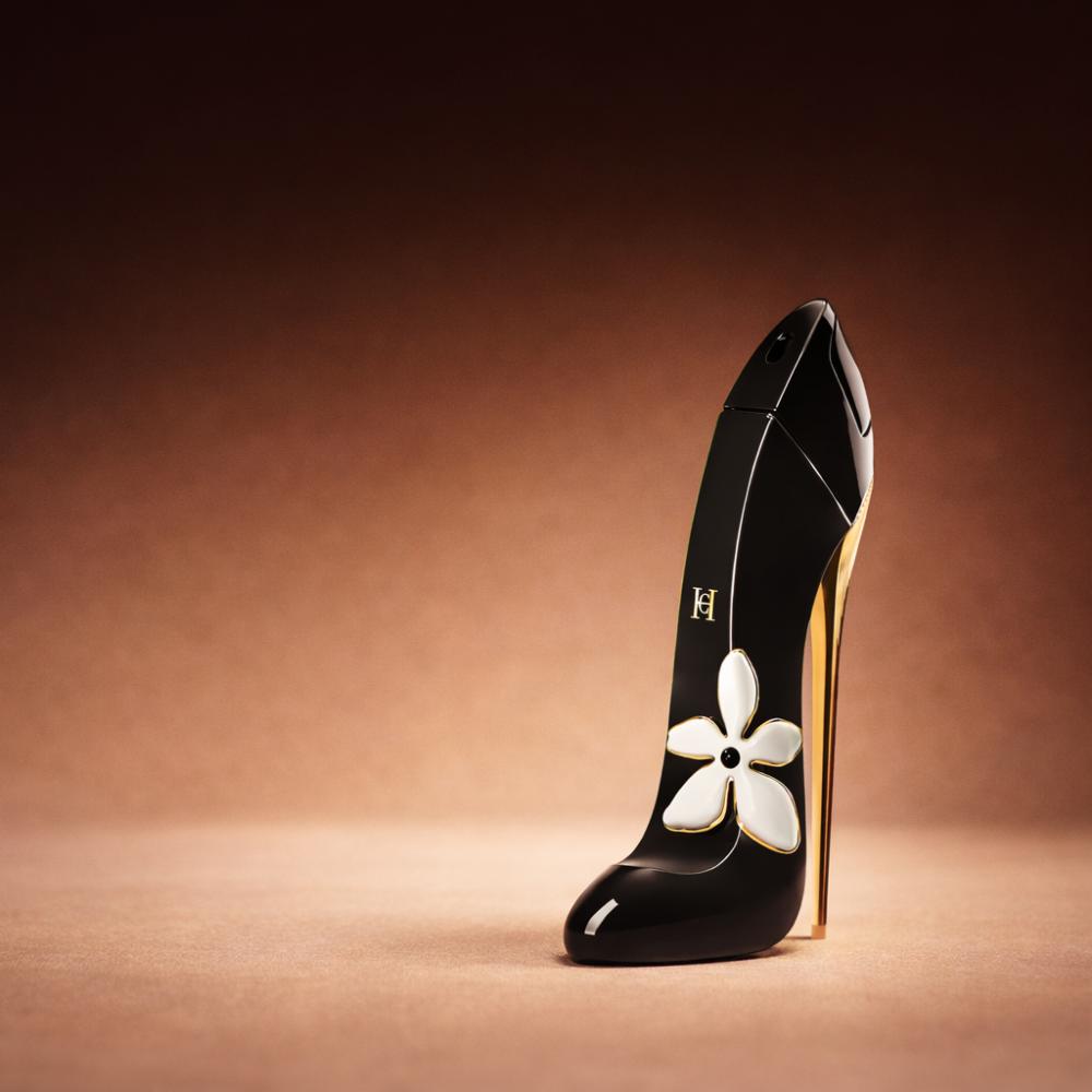 Carolina Herrera Good Girl Jasmine Absolute — أنوثة بيضاء بجرأة أيقونية