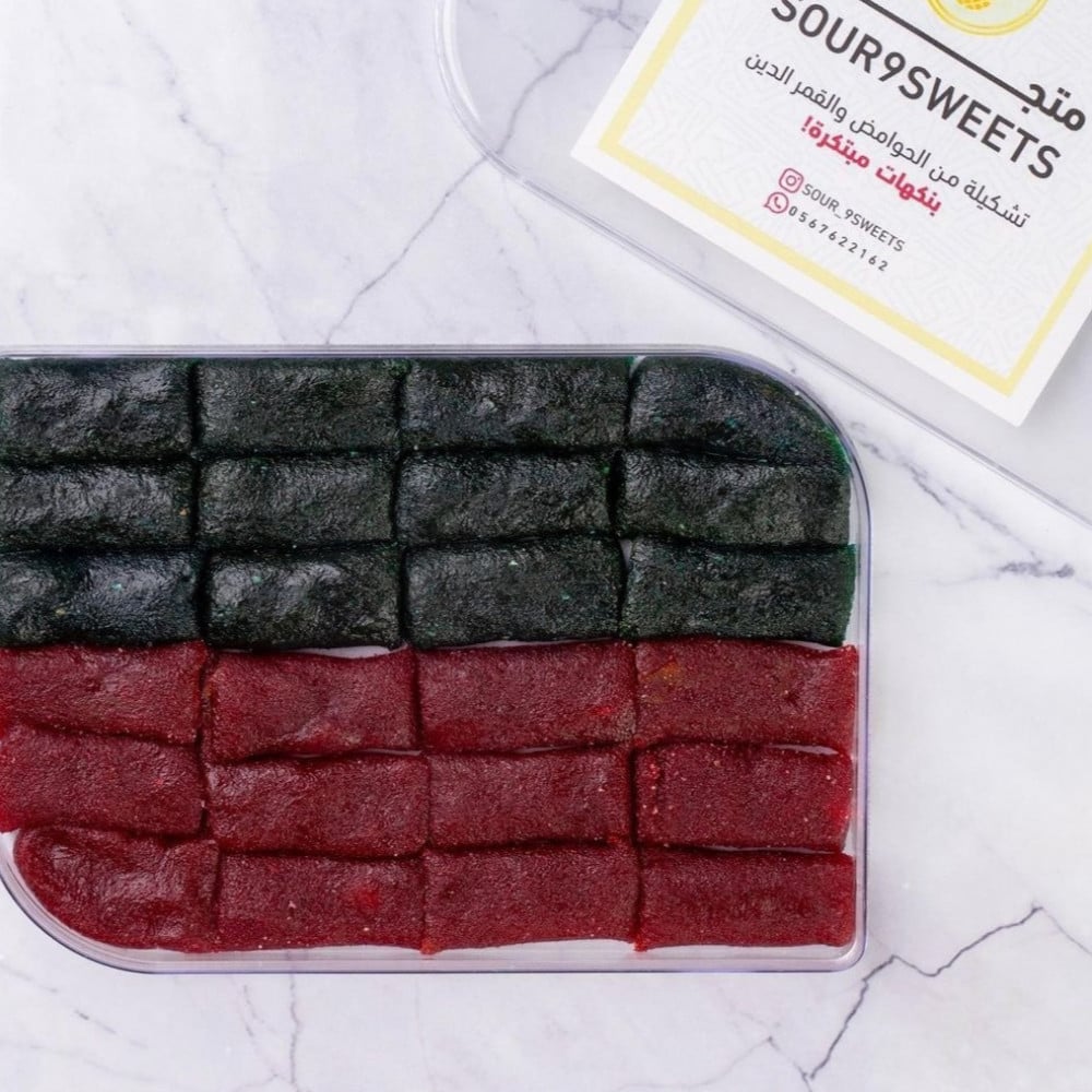 علب اكريلك شكل دمعه