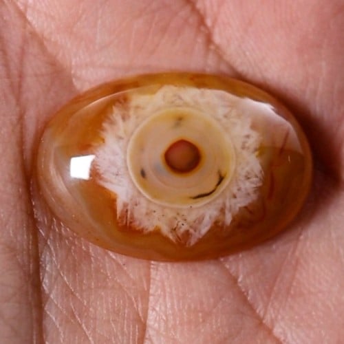 حجر عقيق سليماني هندي أصلي طبيعي  فلور عين بنقطة حمراء