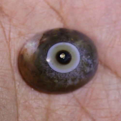 حجر عقيق سليماني هندي أصلي طبيعي عين أبيض داخلها أسود