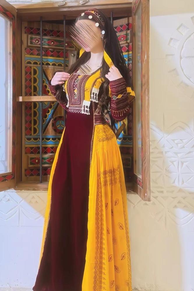 فستان يوم التاسيس