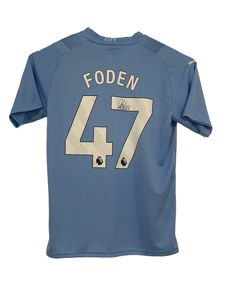 Personally signed T-shirt by Phil Foden - Manchester City