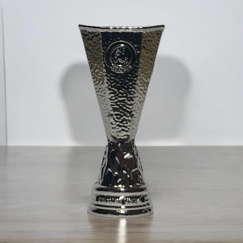 مجسم كأس الدوري الاوربي