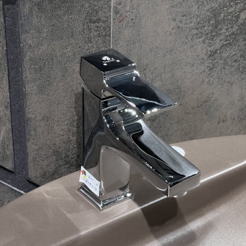 خلاط مغسلة كروم - FAT018