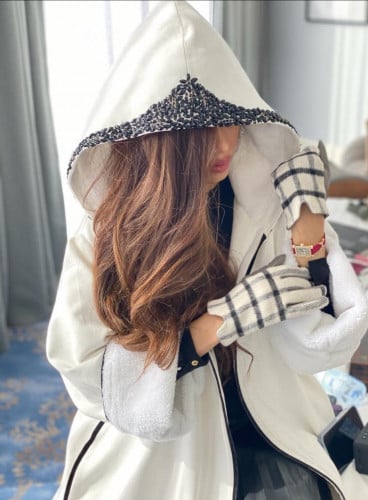 فروة فاخرة شامواه سكري مبطنه بفرو سكري وشك اسود