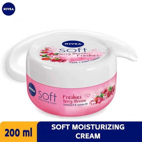 نيفيا كريم سوفت انتعاش زهرة التوت 200مل