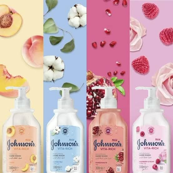 جونسون فيتا ريش غسول اليدين بحليب القطن المرطب 300 مل