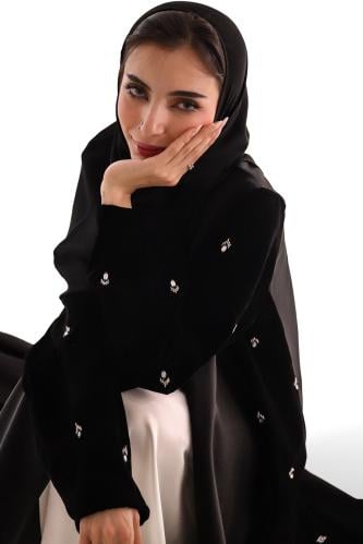 عبايا ملكي اسود مع مخمل وتطريز يدوي