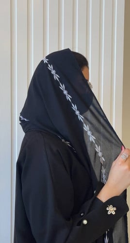 عبايه اسود بكم اكسسوار