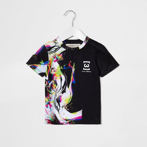 طقم تيشيرت و شورت