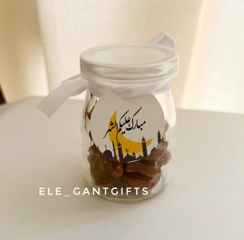 علبه تحتوي على 15 حبه مستكه بالبخور وزيت كوكو شاني...