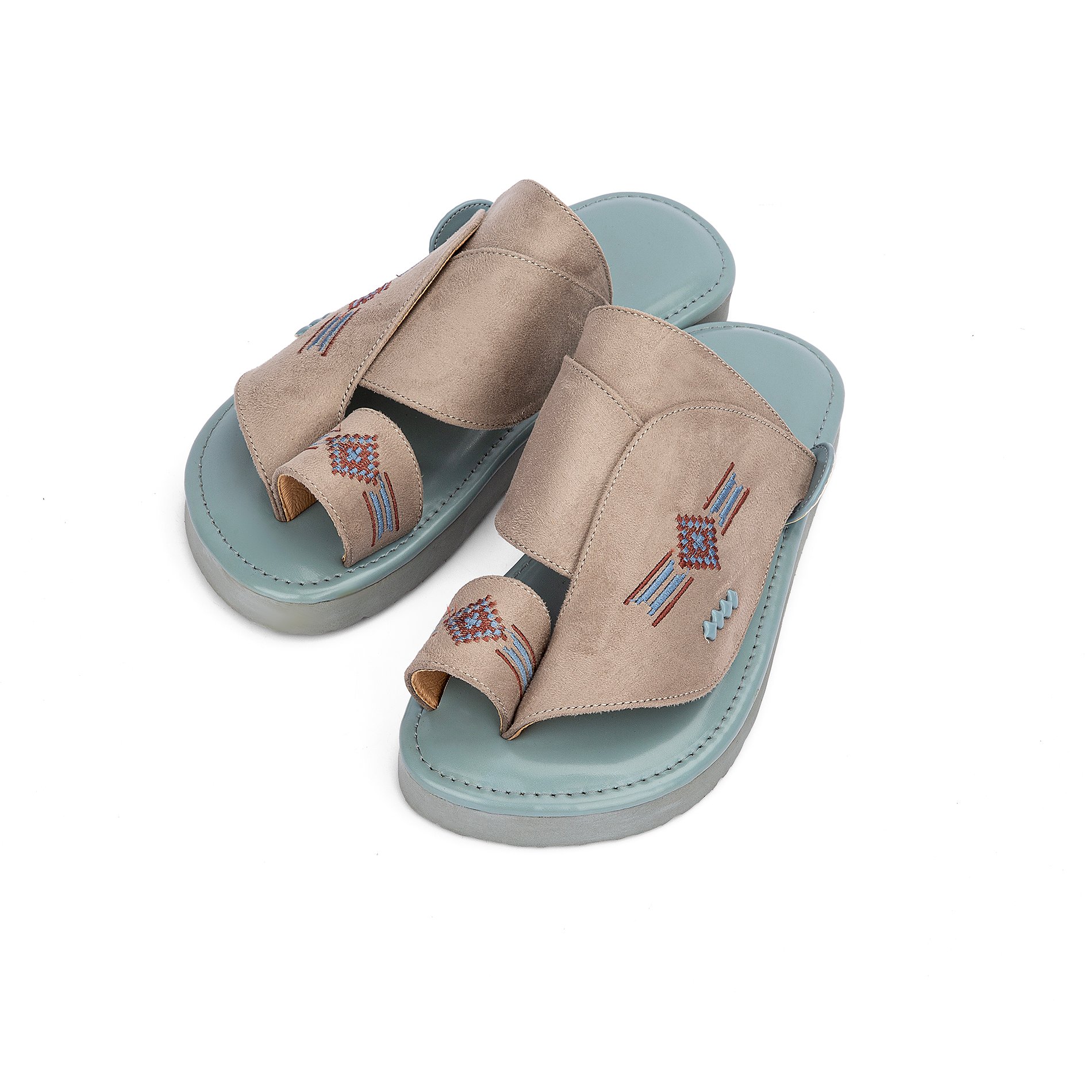 نعال شرقي شامواه رمادي مطرز ونعل سماوي طبي