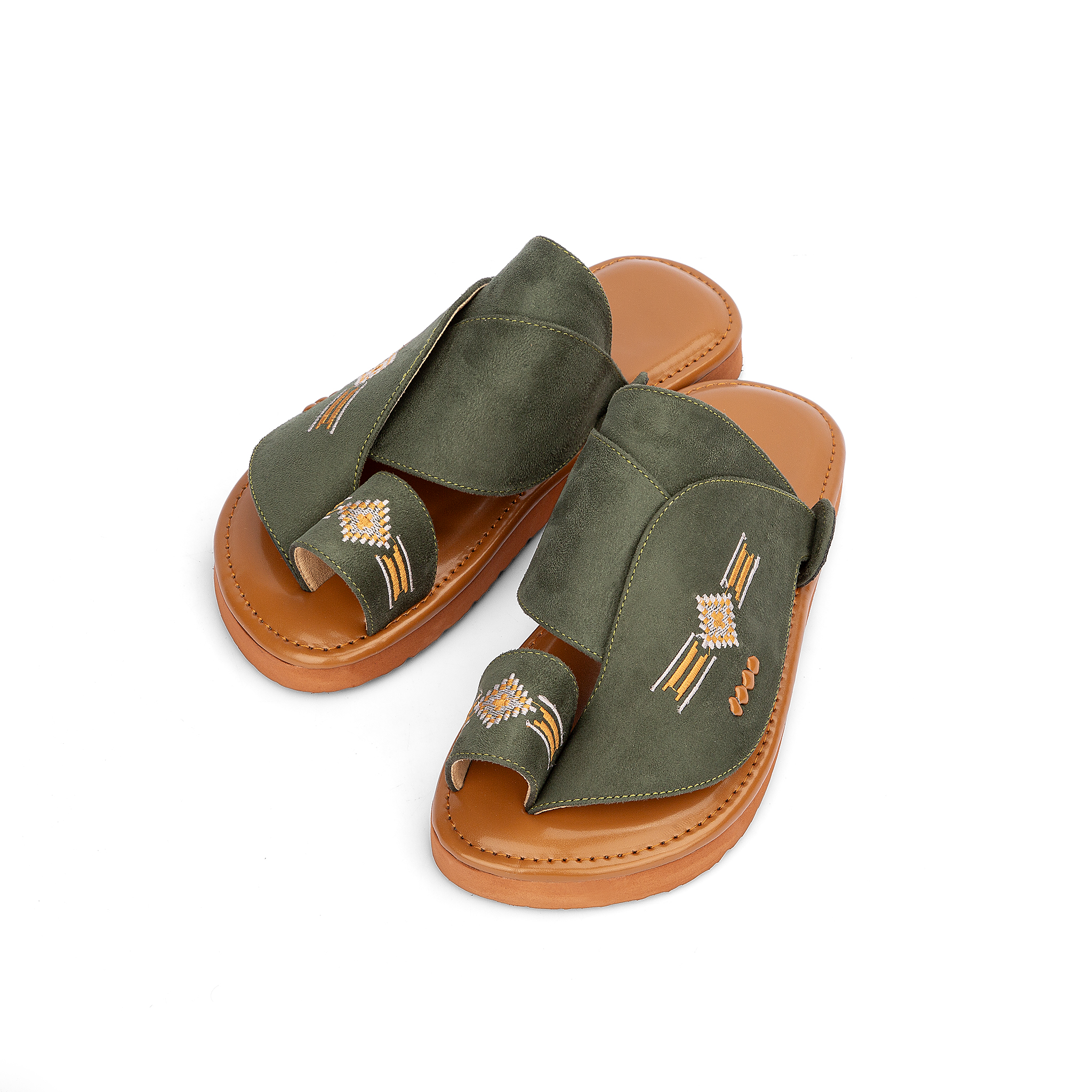 نعال شرقي فاخر من الشامواه الزيتي المطرز