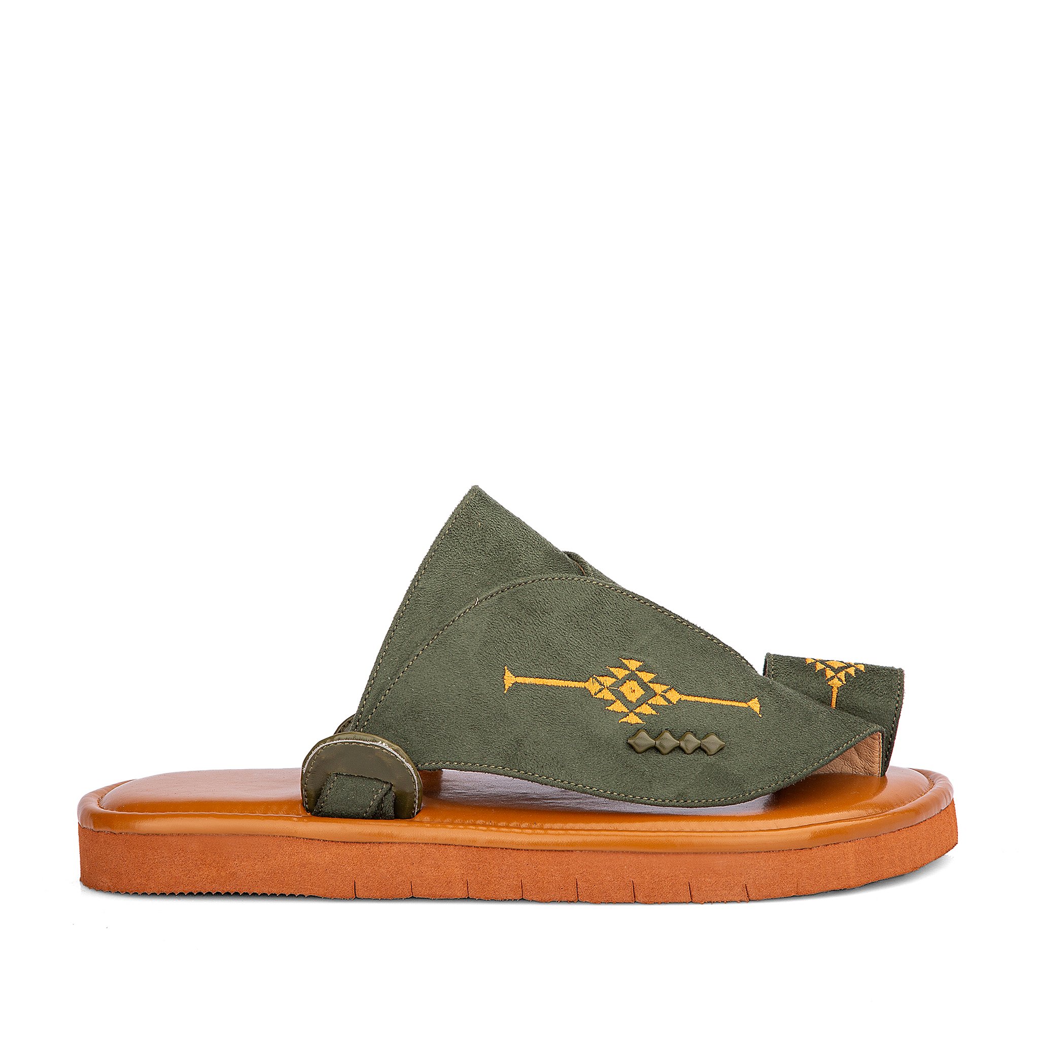 نعال شرقي شمواه زيتي مطرز ونعل جملي طبي