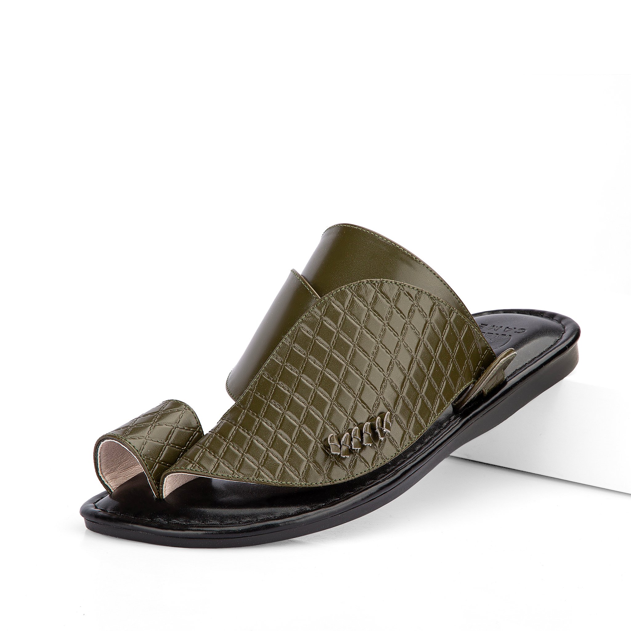 نعال شرقي مطرز جلد زيتي فاخر - صتاعة وطنية