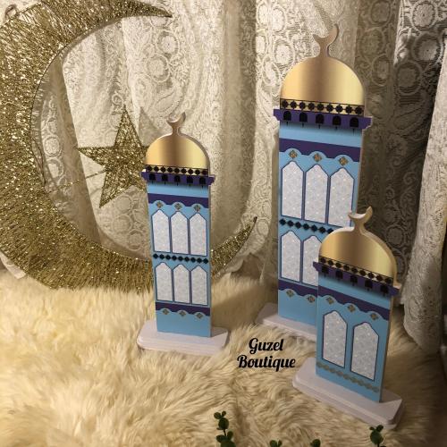 مئذنة سماوية وسط