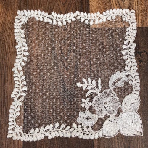 مفرش دانتيل