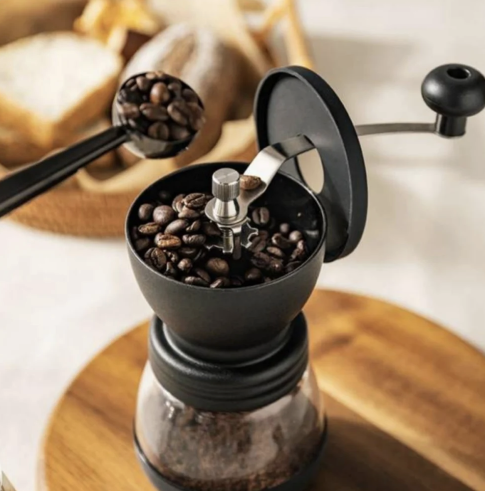 طاحونة القهوة اليدوية , مع وعاء الطحن