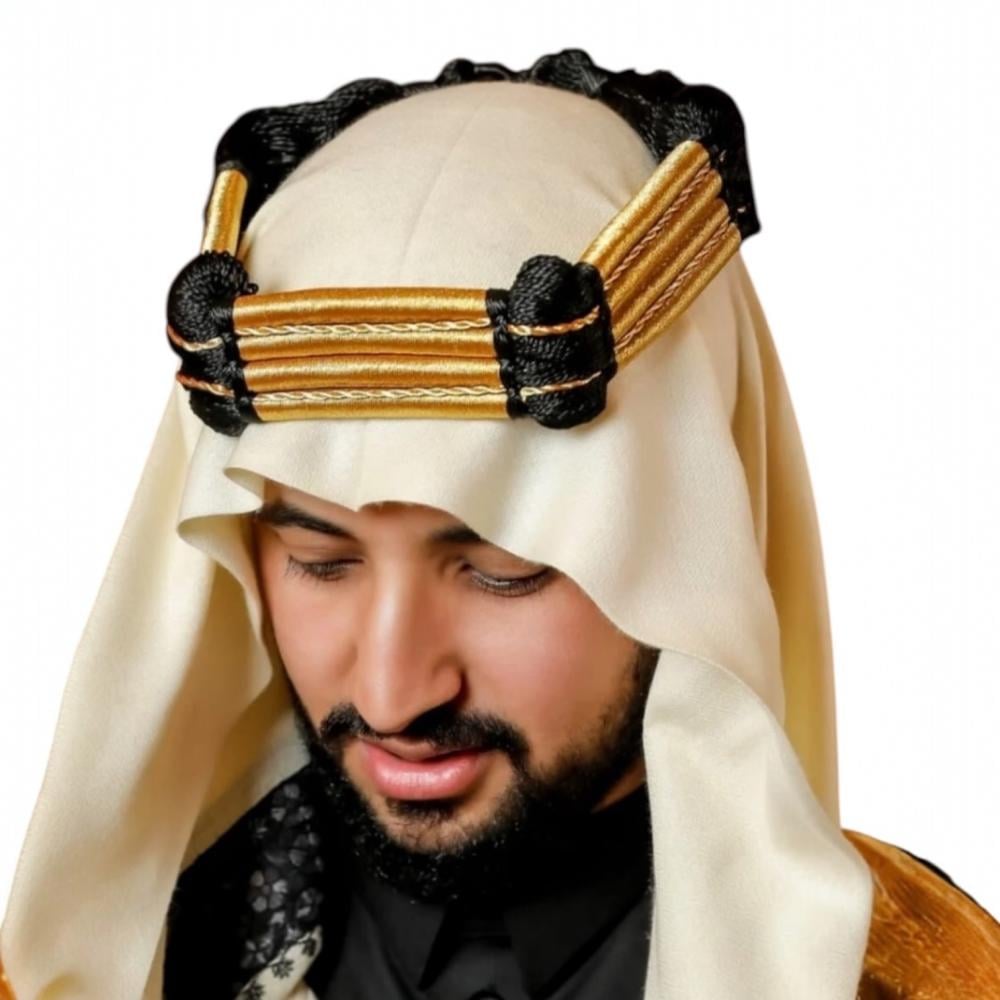 مجموعة مميزة من عقال باللون الذهبي للرجال لاحتفالات يوم التأسيس